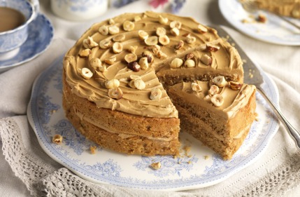 coffee and nut cake